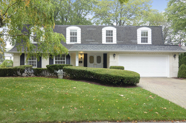 Property photo of 200 Dierks Drive in WESTERN SPRINGS, Illinois