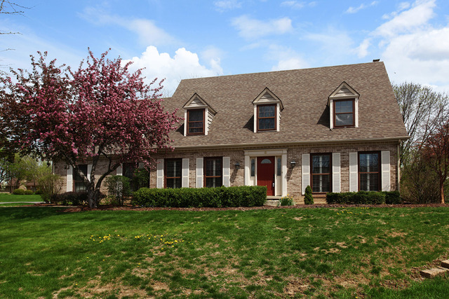 Property photo of 6 Lake Ridge Court in BURR RIDGE, Illinois