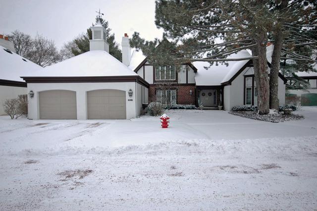 Property photo of 1105 Burr Ridge Club Drive in BURR RIDGE, Illinois