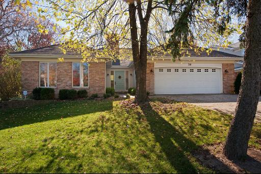 Property photo of 310 Bonnie Brae Road in HINSDALE, Illinois