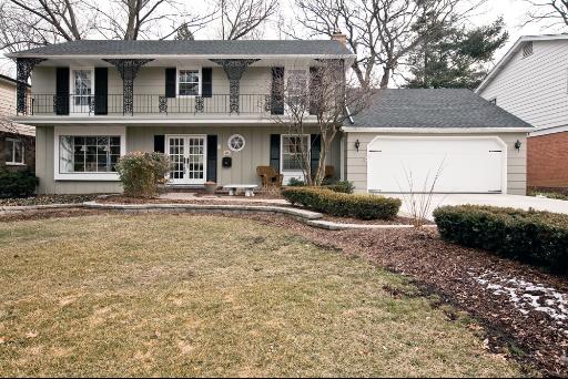 Property photo of 833 S Bruner Street in HINSDALE, Illinois