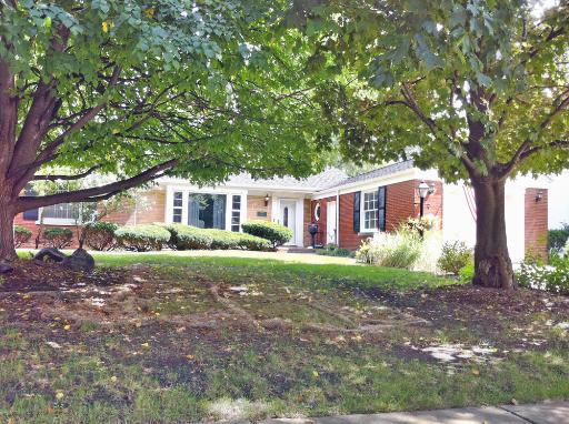 Property photo of 715 S Brainard Avenue in LA GRANGE, Illinois