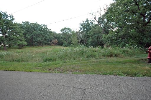 Property photo of 11561 Oak Knoll Drive in Burr Ridge, Illinois