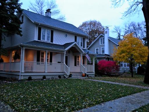 Property photo of 5330 Cumnor Road in DOWNERS GROVE, Illinois