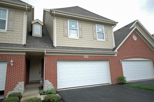 Property photo of 10s429 Carrington Circle #B in BURR RIDGE, Illinois