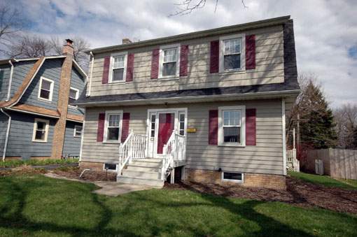 Property photo of 5329 Florence Street in DOWNERS GROVE, Illinois