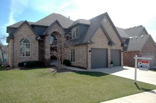 Property photo of 817 Shannon Lake Court in WESTMONT, Illinois