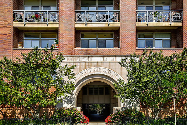 Property photo of 1350 W Fullerton Avenue #403 in Chicago, Illinois