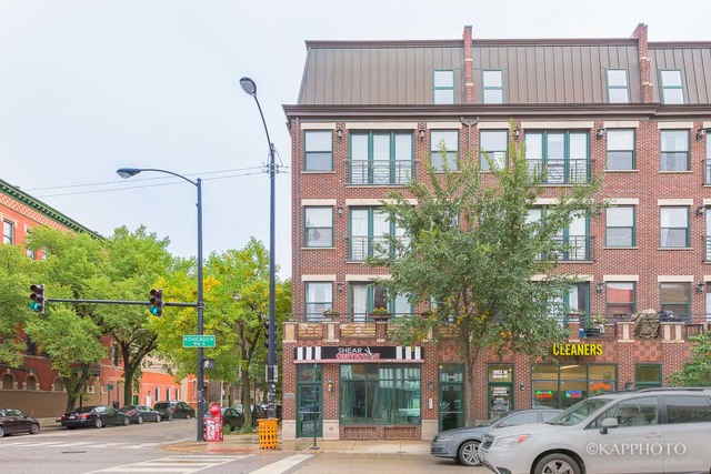 Property photo of 1901 W Chicago Avenue #2 in Chicago, Illinois