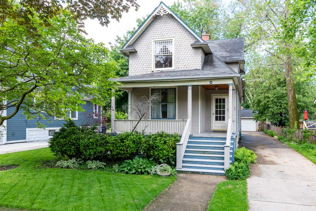 Property photo of 408 S La Grange Road in La Grange, Illinois