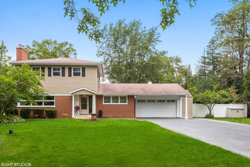 Property photo of 354 57th Street in Clarendon Hills, Illinois