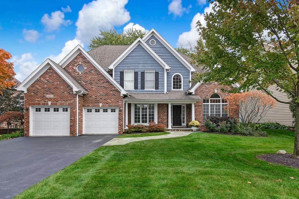 Property photo of 5611 S Thurlow Street in Hinsdale, Illinois