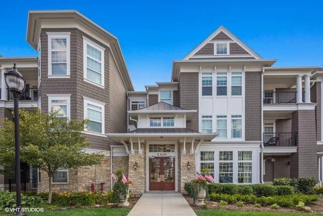 Property photo of 8 E Kennedy Lane #206 in Hinsdale, Illinois