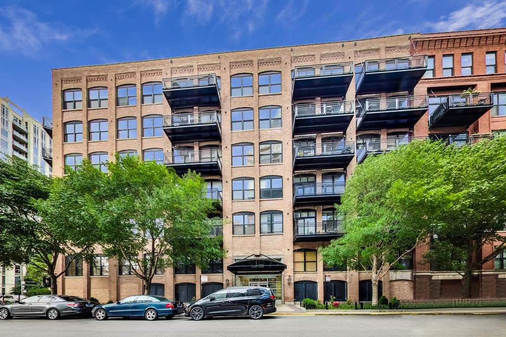 Property photo of 520 W Huron Street #507 in Chicago, Illinois