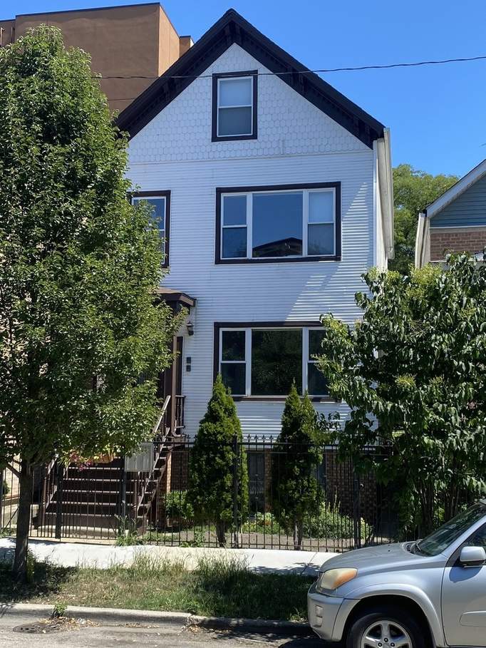 Property photo of 2529 N Ashland Avenue #1 in Chicago, Illinois