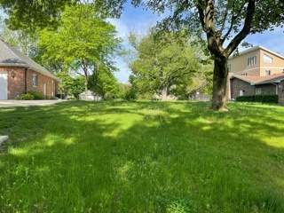 Property photo of 5840 S Garfield Street in Hinsdale, Illinois
