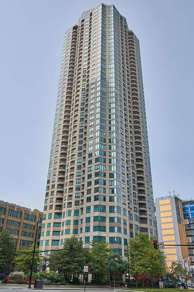 Property photo of 400 N La Salle Drive #1002 in Chicago, Illinois