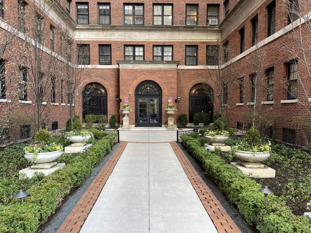 Property photo of 400 W Deming Place #4G in Chicago, Illinois