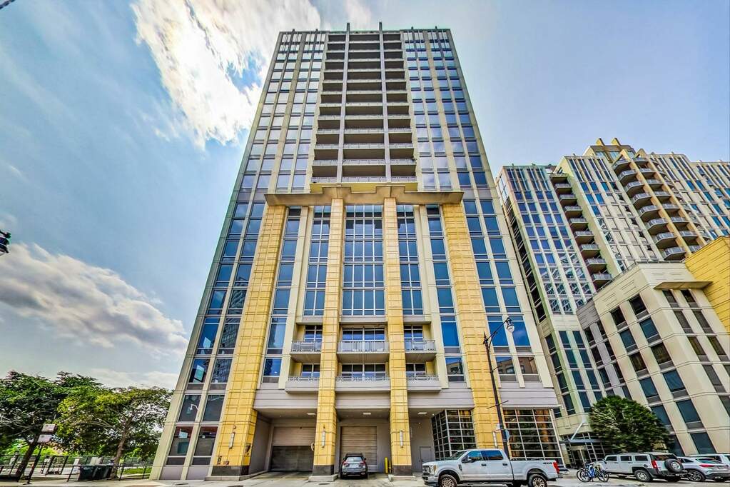 Property photo of 700 N Larrabee Street #1408 in Chicago, Illinois