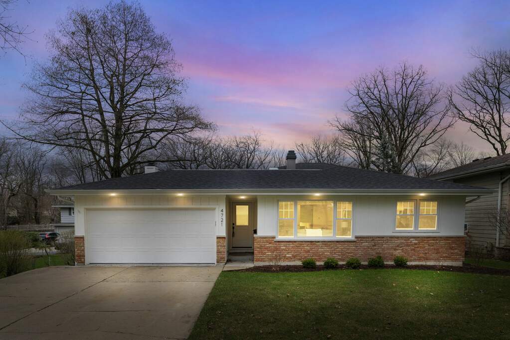 Property photo of 4721 Northcott Avenue in Downers Grove, Illinois