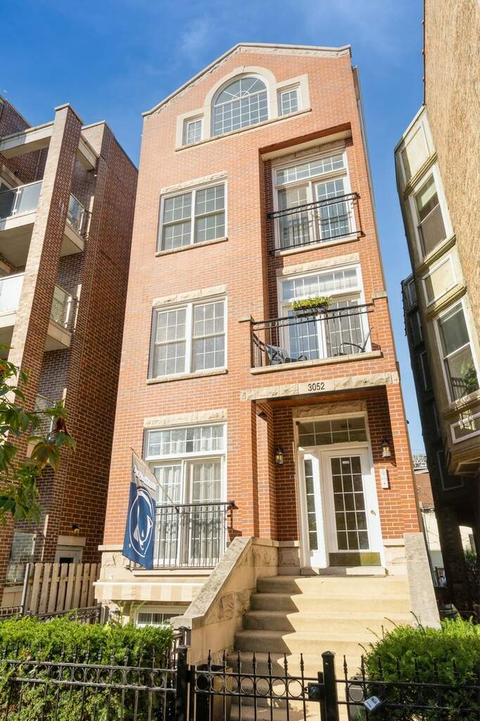 Property photo of 3052 N Sheffield Avenue #3 in Chicago, Illinois
