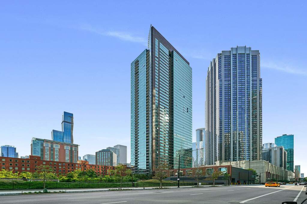 Property photo of 505 N Mcclurg Court #4505 in Chicago, Illinois