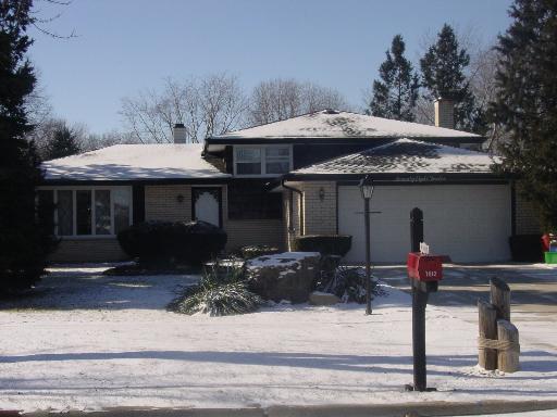 Property photo of 7812 Williams Street in Downers Grove, Illinois