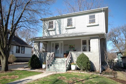 Property photo of 4708 Prince Street in Downers Grove, Illinois