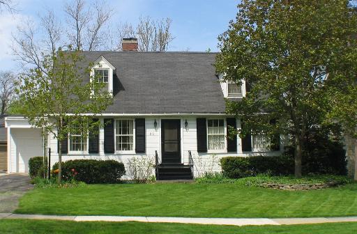 Property photo of 818 S Grant Street in Hinsdale, Illinois