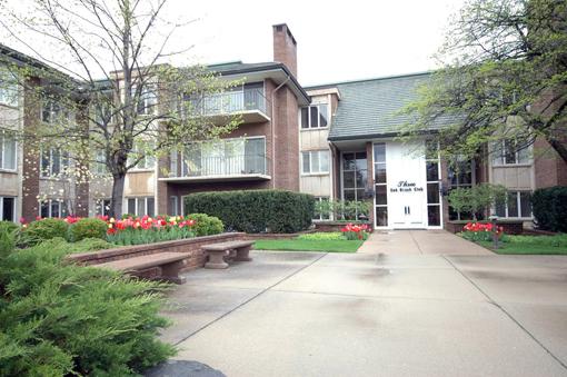 Property photo of 3 Oak Brook Club Drive #D307 in Oak Brook, Illinois