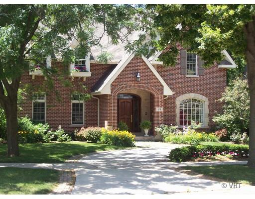 Property photo of 518 S Washington Street in Hinsdale, Illinois