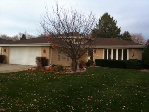 Property photo of 9S185 Florence Avenue in Downers Grove, Illinois