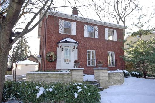 Property photo of 352 Ravine Road in Hinsdale, Illinois