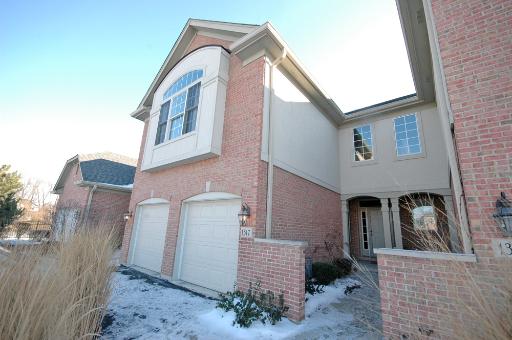 Property photo of 1317 Ashbury Drive in Lemont, Illinois
