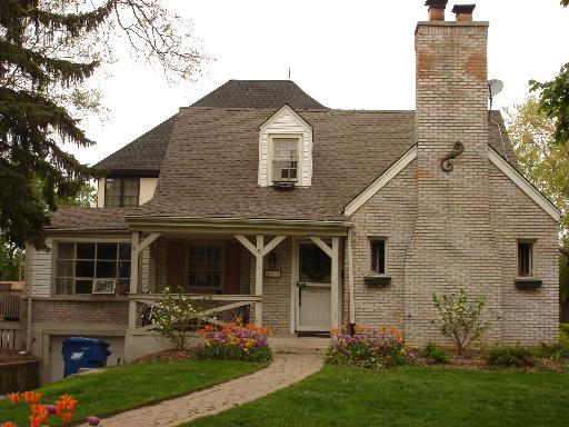 Property photo of 803 W Fourth Street in Hinsdale, Illinois