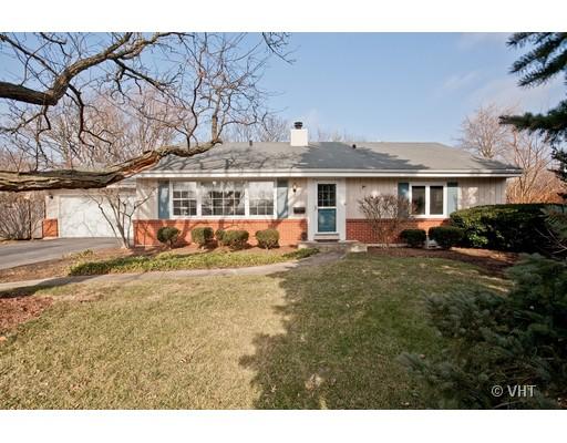 Property photo of 1002 Longmeadow Lane in Western Springs, Illinois