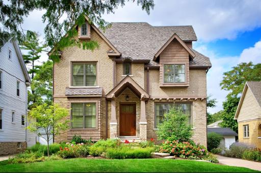 Property photo of 3902 Central Avenue in Western Springs, Illinois