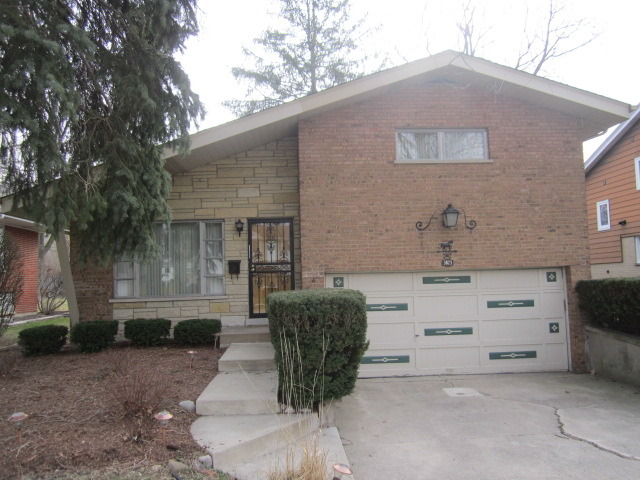 Property photo of 3823 Howard Avenue in Western Springs, Illinois