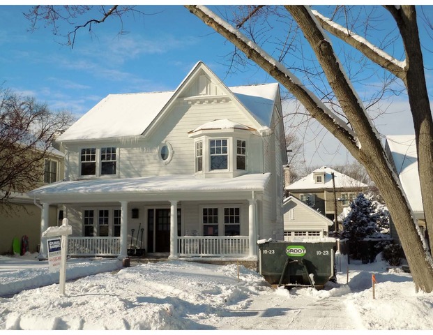 Property photo of 620 S Thurlow Street in Hinsdale, Illinois