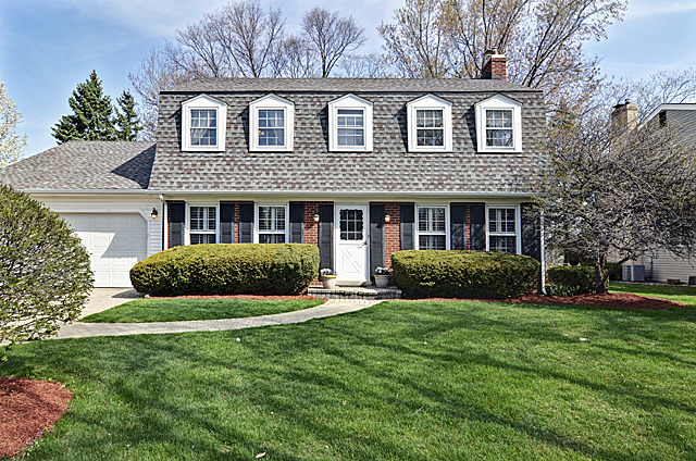 Property photo of 1262 Barneswood Drive in Downers Grove, Illinois