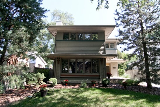 Property photo of 413 Justina Street in Hinsdale, Illinois