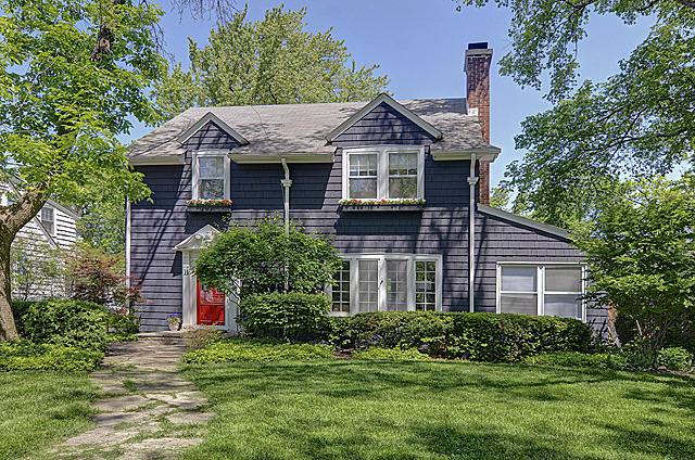 Property photo of 11 Lansing Street in Hinsdale, Illinois