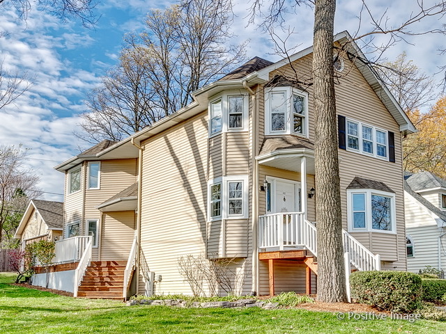 Property photo of 46 S Quincy Street in Hinsdale, Illinois
