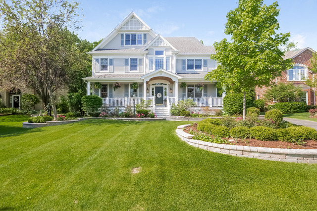 Property photo of 43 Ridgefield Lane in Burr Ridge, Illinois