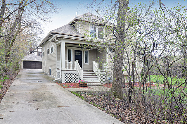 Property photo of 5005 Willow Springs Road in La Grange, Illinois