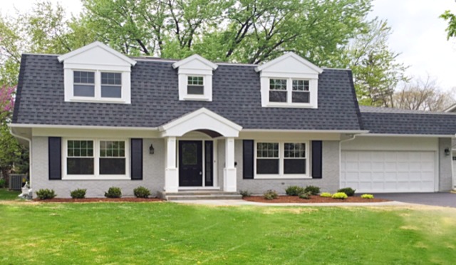 Property photo of 122 Columbia Avenue in Hinsdale, Illinois