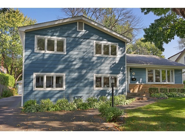 Property photo of 605 Jefferson Street in Hinsdale, Illinois