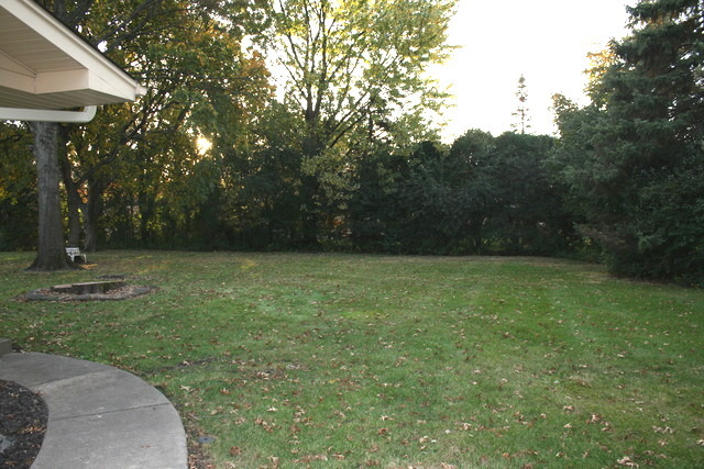 Property photo of 39 Chatham Lane in Oak Brook, Illinois