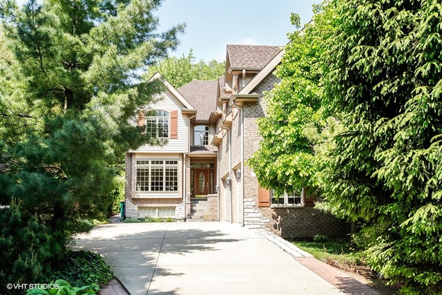 Property photo of 202 S Wilmette Avenue in Westmont, Illinois