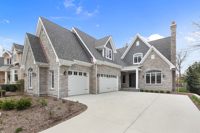 Property photo of 5804 S Garfield Street in Hinsdale, Illinois